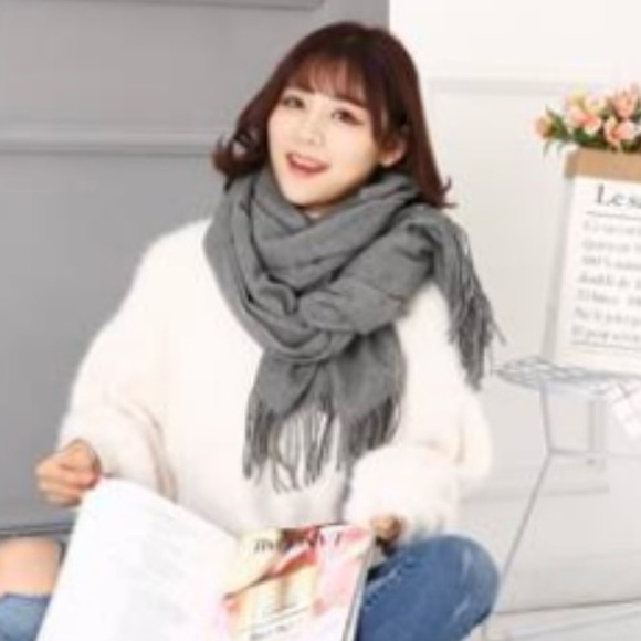 Scarves for sale! Could be bought individually or in bulk. - Picture 3 of 16